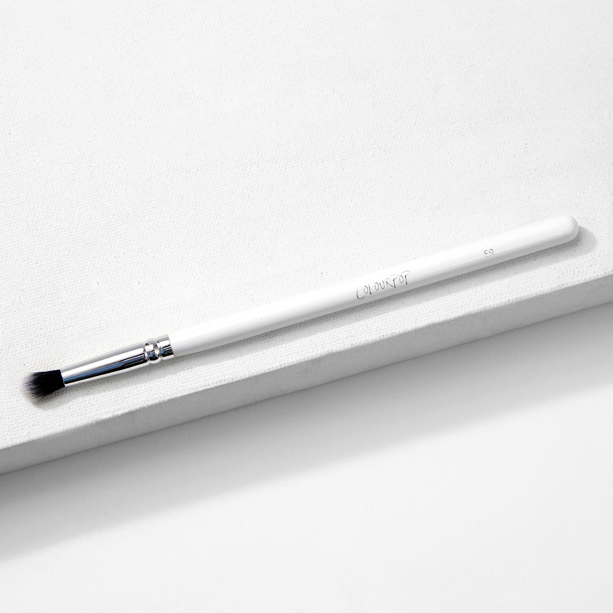 Small Tapered Brush - ColourPop